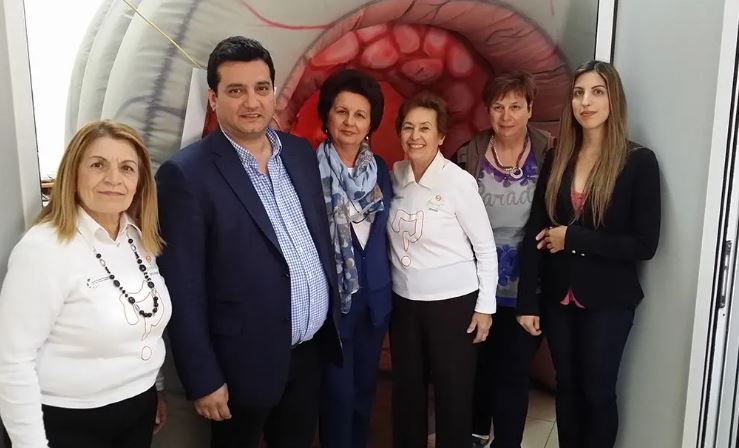 Καρκίνος παχέος εντέρου: Ο Όμιλος ΑγκαλιάΖΩ και ο Dr Σταύρος Καρακατσάνης στο Αγκίστρι για ενημέρωση